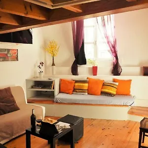 https://central-lisbon-charming-loft.hotels-lisbon-portugal.com