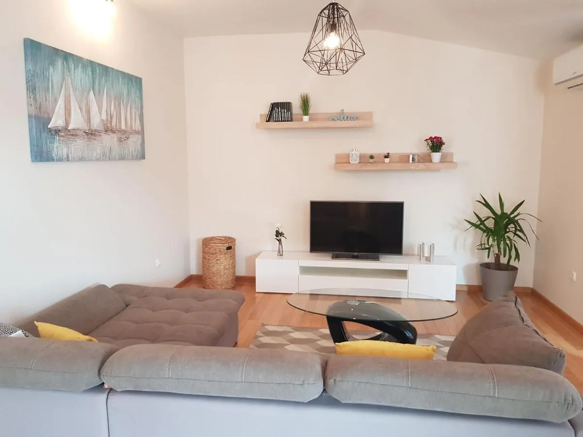 Apartment Apartman Marino Kastela